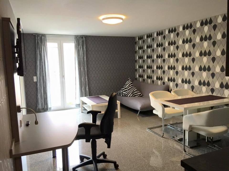 Hotel Mythos "Apartments" Markgroningen Room photo